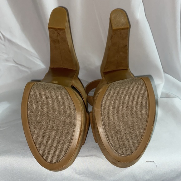 Brand New! 8.5 Bamboo Leather tan 5inch heel with strap! - Picture 4 of 6